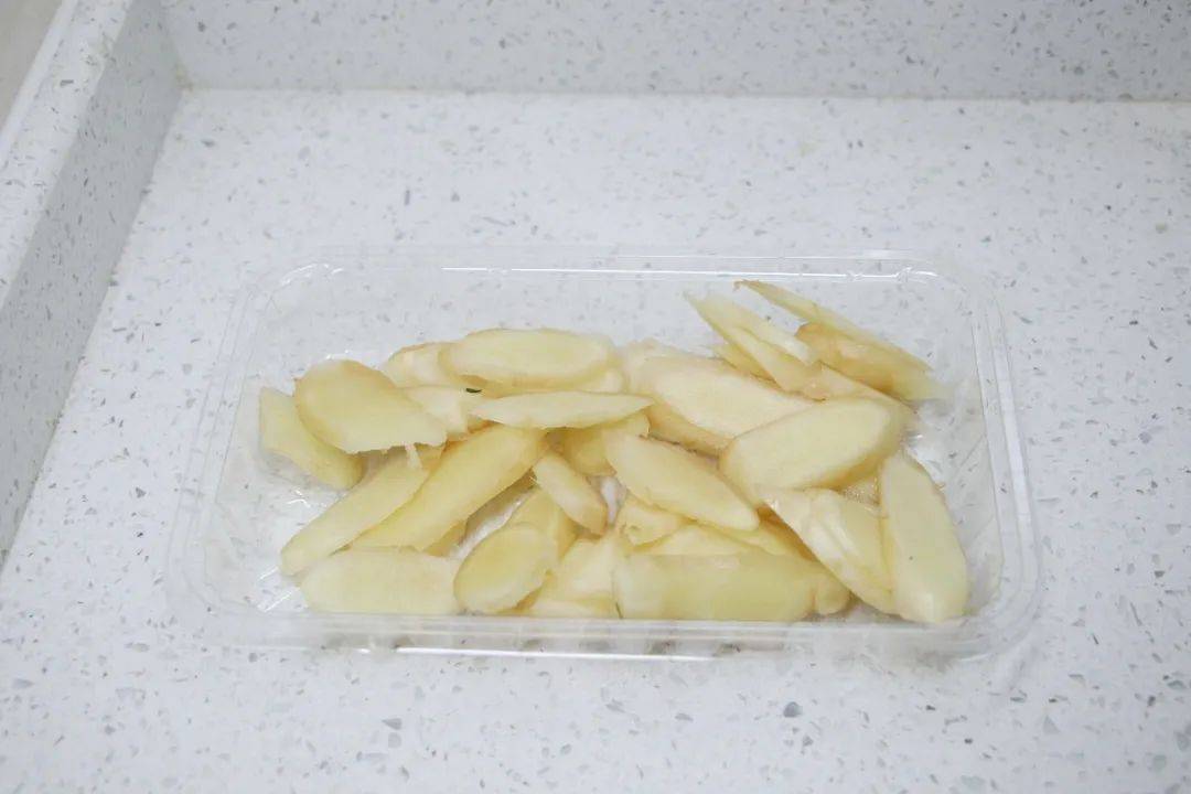 美食厨房｜紫苏桃子姜