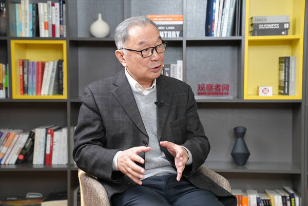 “城乡养老金差距大是个历史遗留问题”，怎么解决？