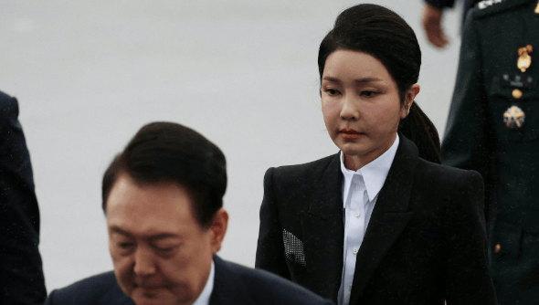 二次被捕！李在明下“死手”，尹锡悦“无力回天”，恐怕牢底坐穿