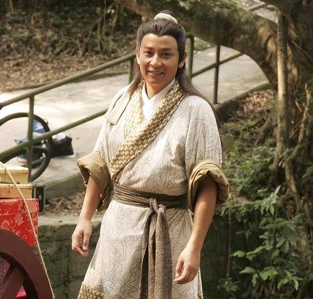 男演员官宣：58岁妻子诞下二胎